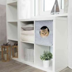 Abri douillet Anton pour étagères Ikea