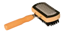 Brosse carde 2 usages