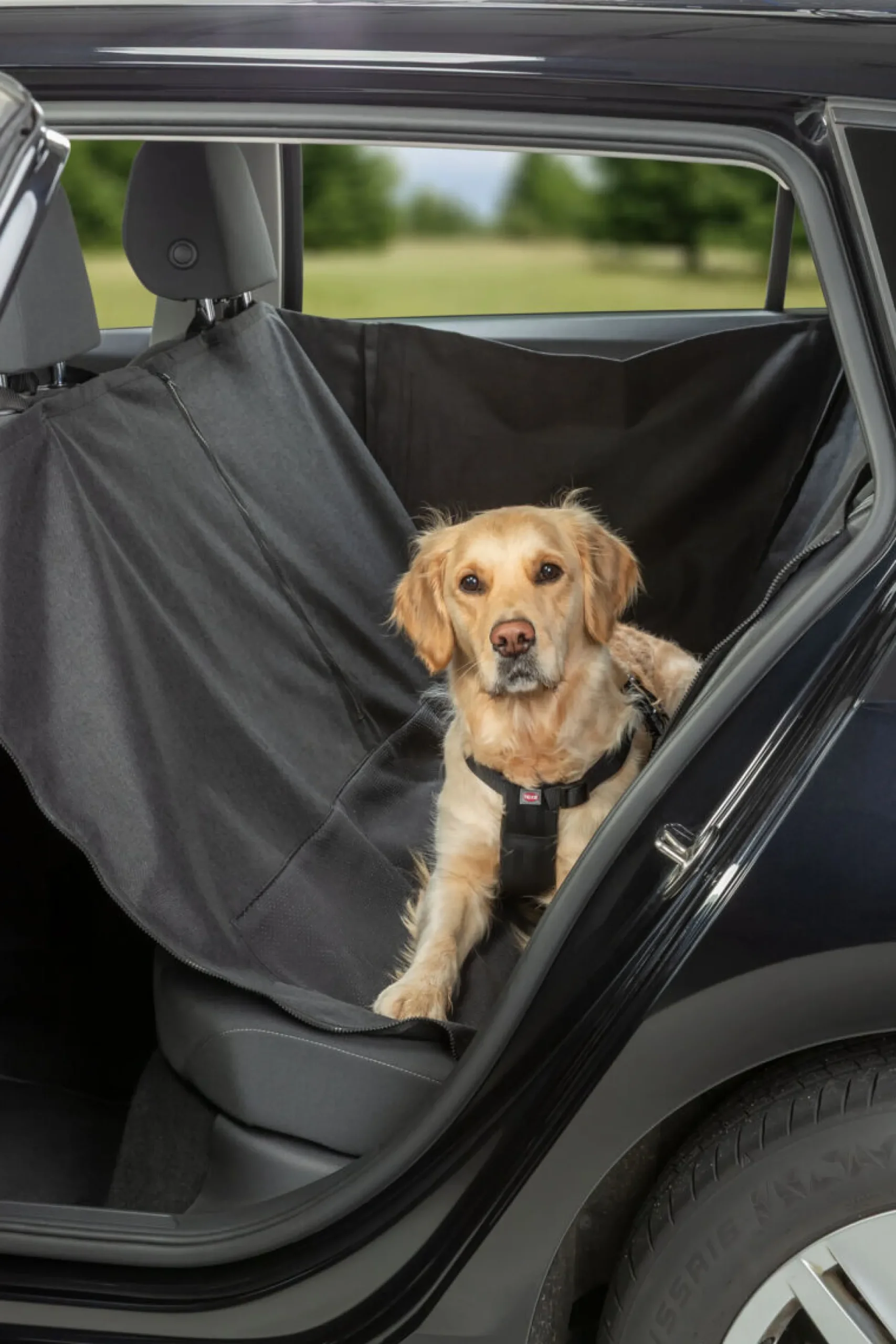 Couverture pour sièges de voiture, avec panneaux latéraux, séparable 1
