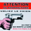 Plaque de garde "attention au propriétaire oubliez le chien"